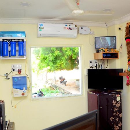 Hari Iyer Residency Hotel Tiruchchendur ภายนอก รูปภาพ