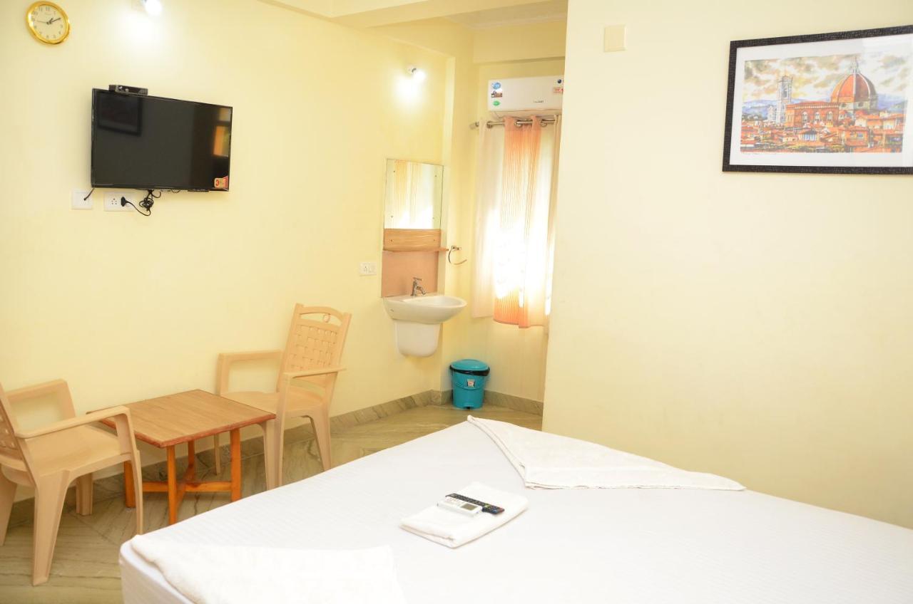Hari Iyer Residency Hotel Tiruchchendur ภายนอก รูปภาพ