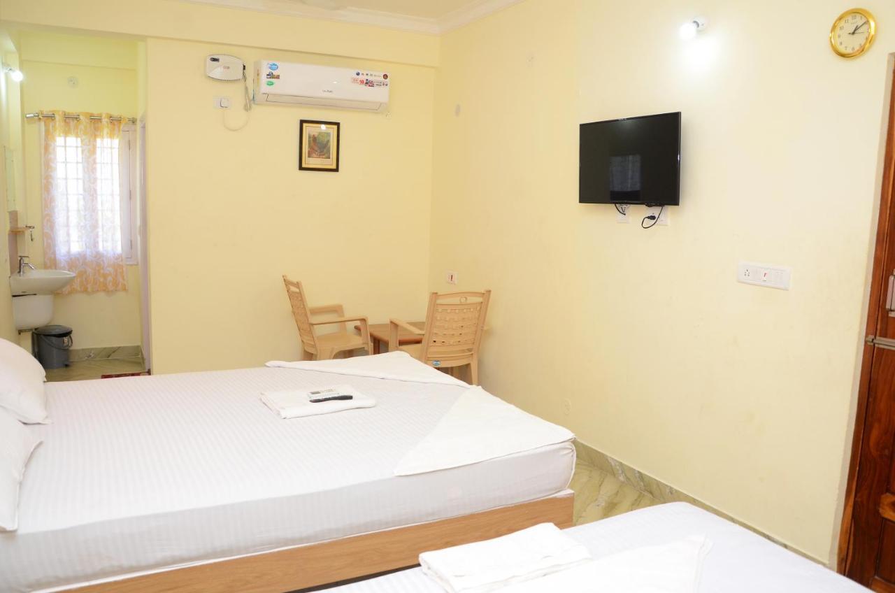 Hari Iyer Residency Hotel Tiruchchendur ภายนอก รูปภาพ