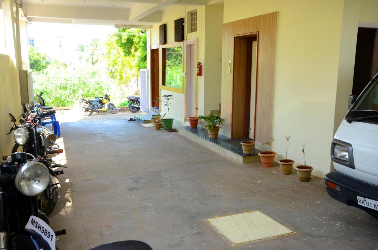 Hari Iyer Residency Hotel Tiruchchendur ภายนอก รูปภาพ
